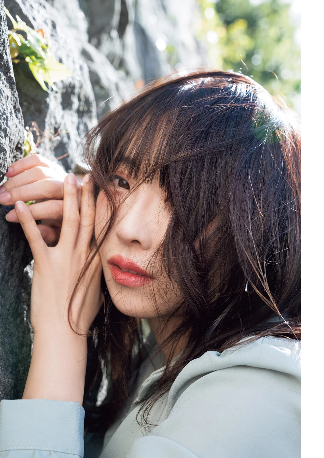 Hotaru Kusakabe 日下部ほたる – ヌード写真集 「赤い糸」 - P70