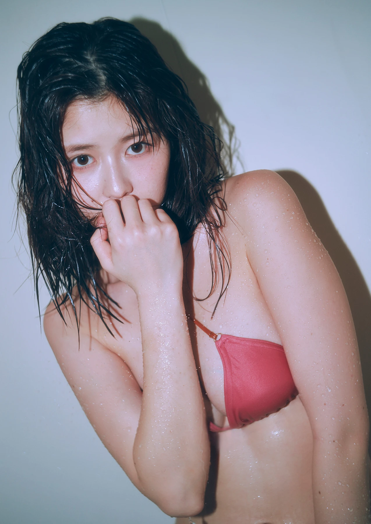 Yuzuha Saeki 冴木柚葉 – 写真集 「Lo-fi Girl」 - P39