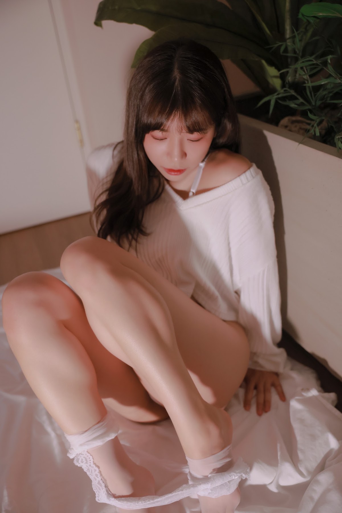 [SWEETBOX] Yui (유이) – SWTB Vol.49 Thru Thru - P26