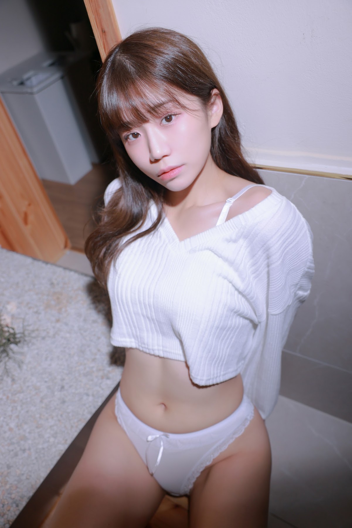 [SWEETBOX] Yui (유이) – SWTB Vol.49 Thru Thru - P46