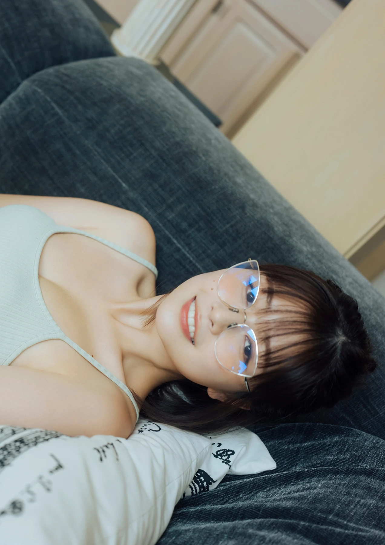 Yuzuha Saeki 冴木柚葉 – STRiKE! デジタル写真集 「EVERYDAY」 - P27