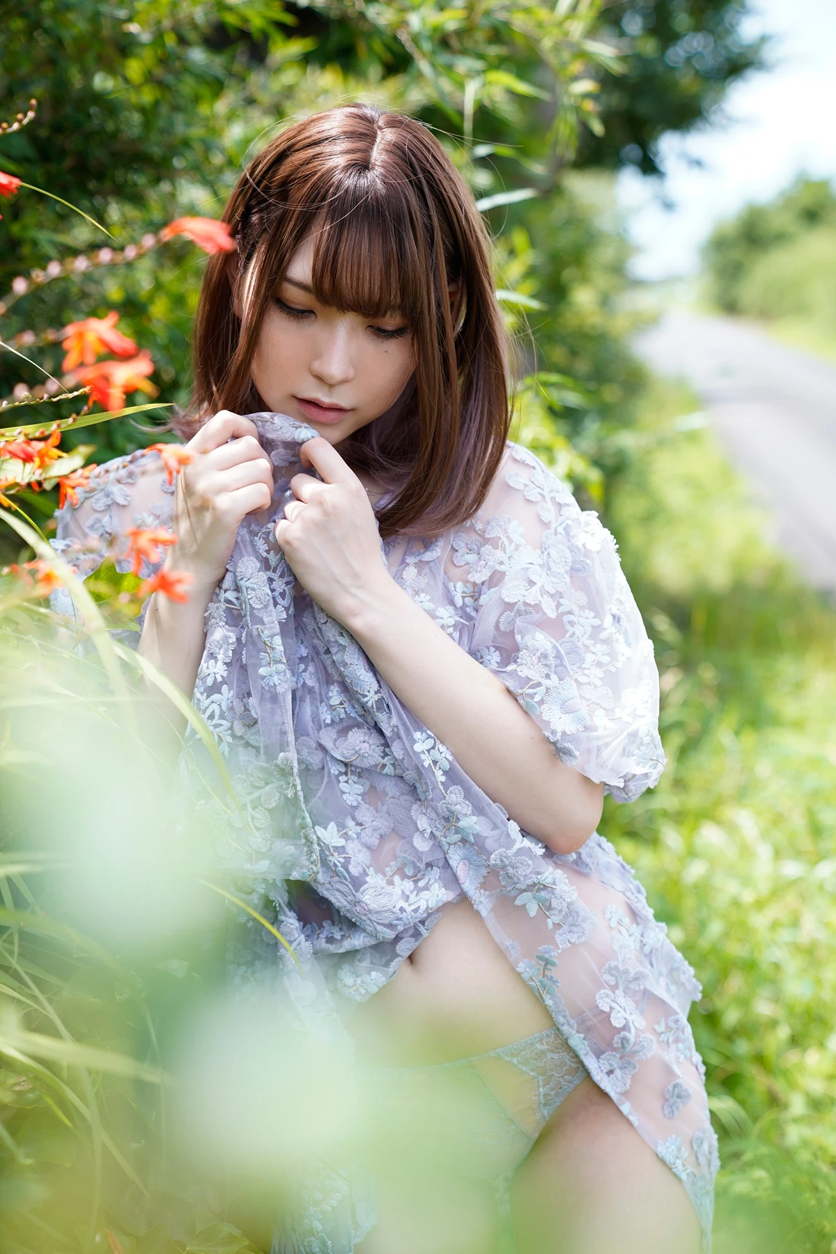 Marina Amatsu あまつまりな – ヤングチャンピオンデジグラ 「あまつ様の向う側」 - P9