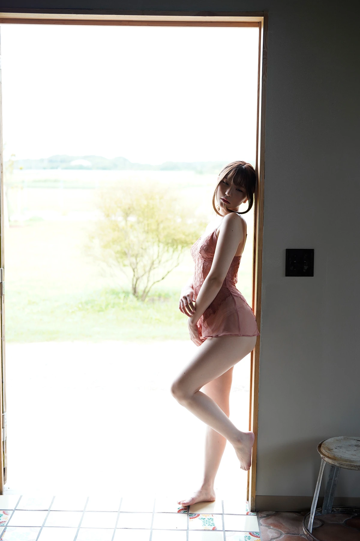 Marina Amatsu あまつまりな – ヤングチャンピオンデジグラ 「あまつ様の向う側」 - P19