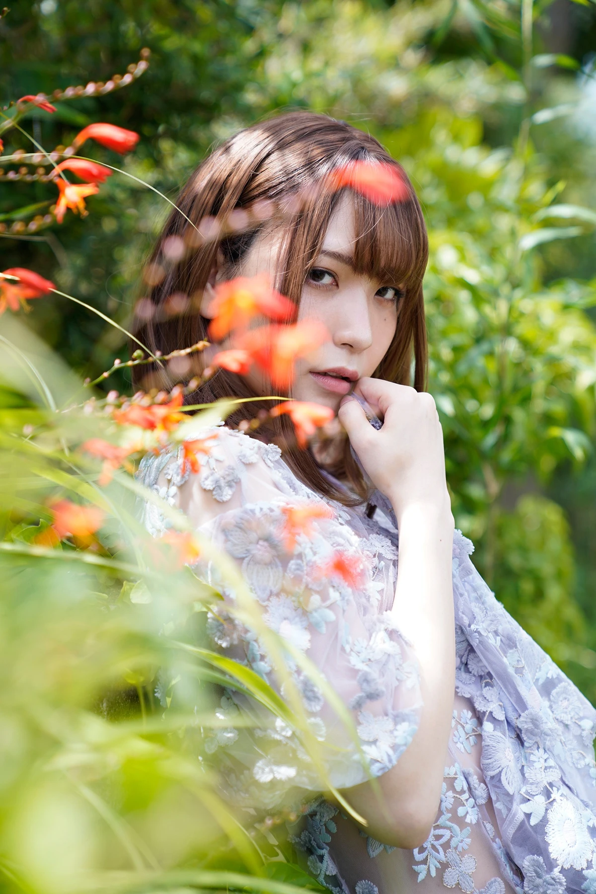 Marina Amatsu あまつまりな – ヤングチャンピオンデジグラ 「あまつ様の向う側」 - P8