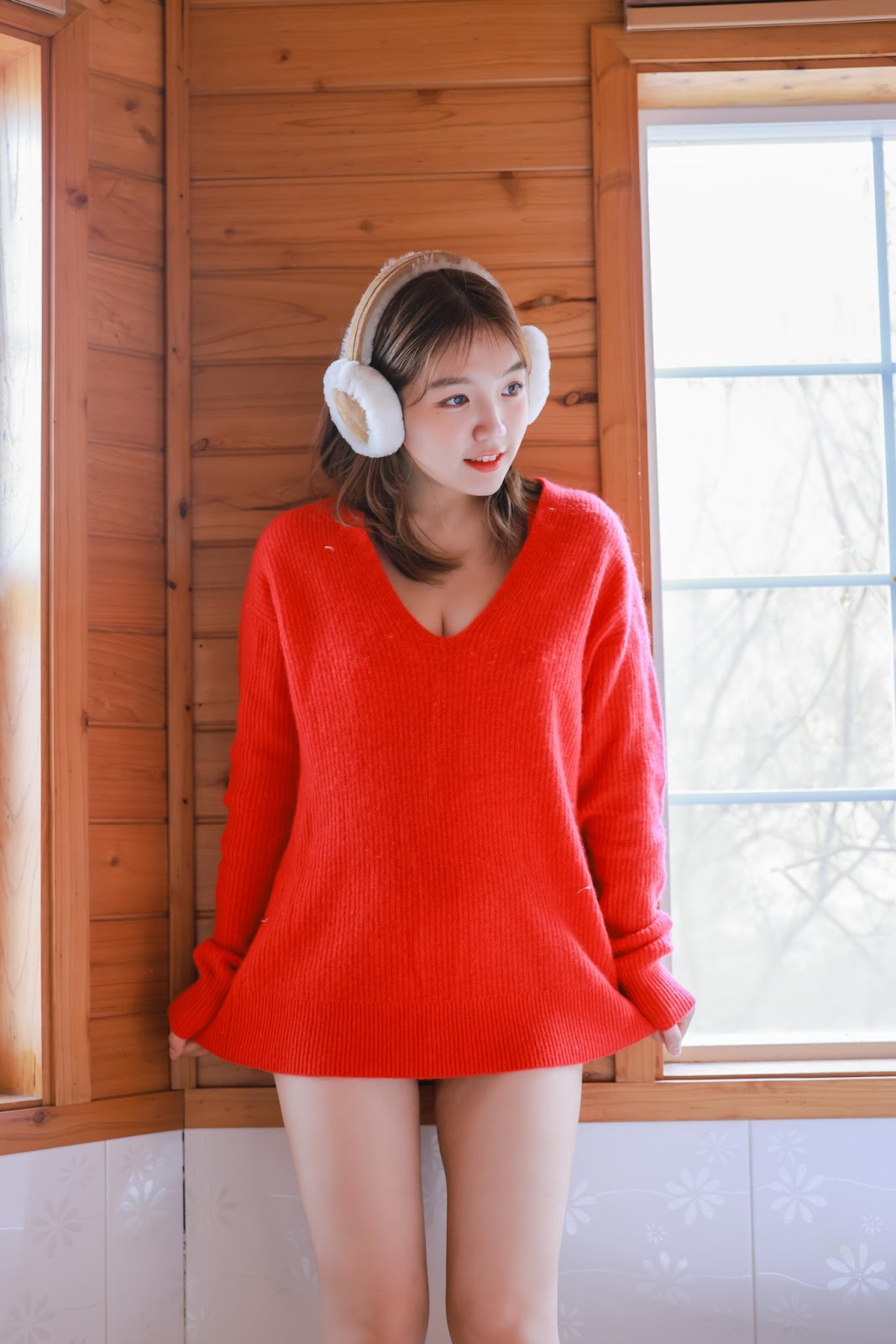 [SWEETBOX] YOONVELY – SWTB Vol.26 – Santa Girl - P38