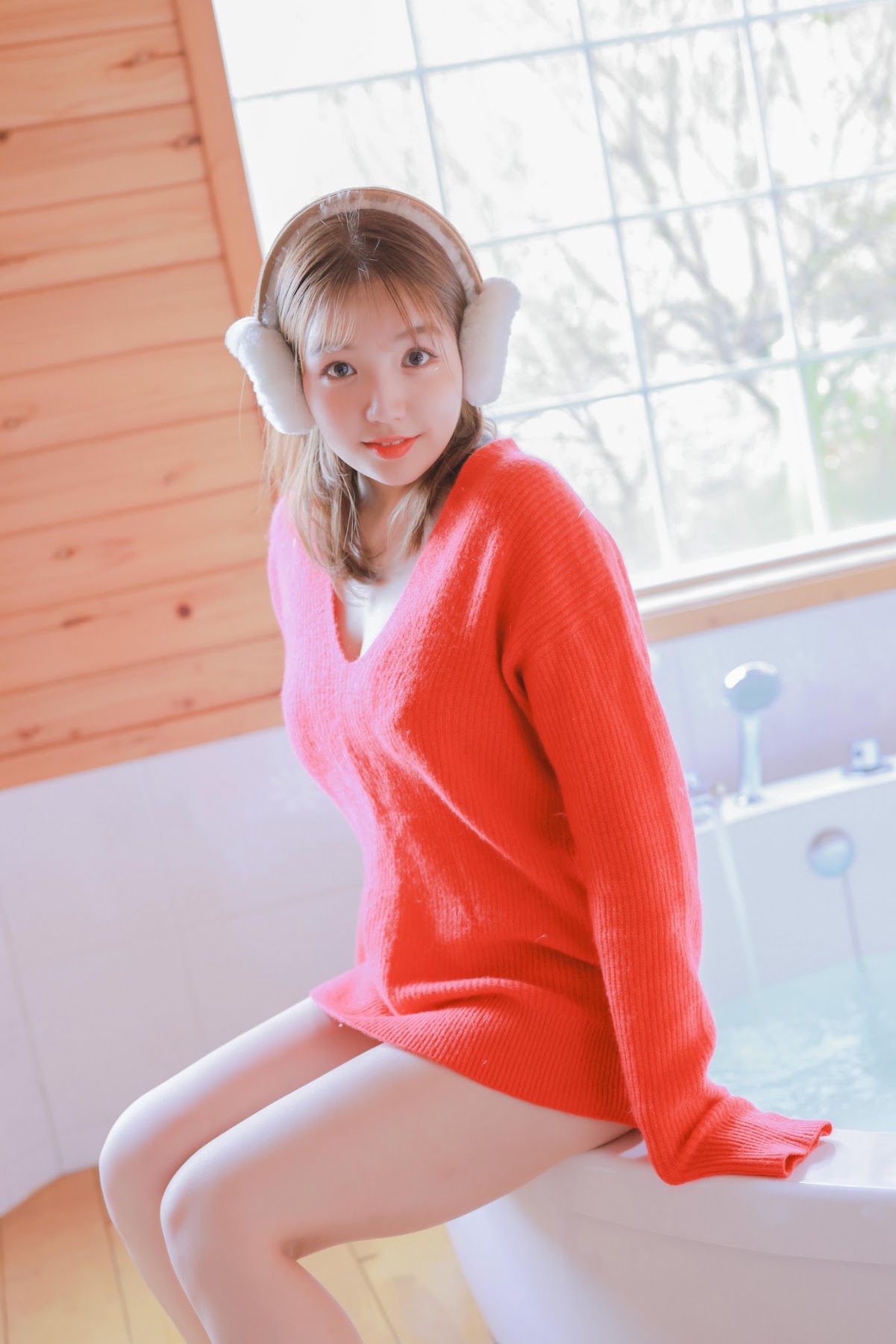 [SWEETBOX] YOONVELY – SWTB Vol.26 – Santa Girl - P48
