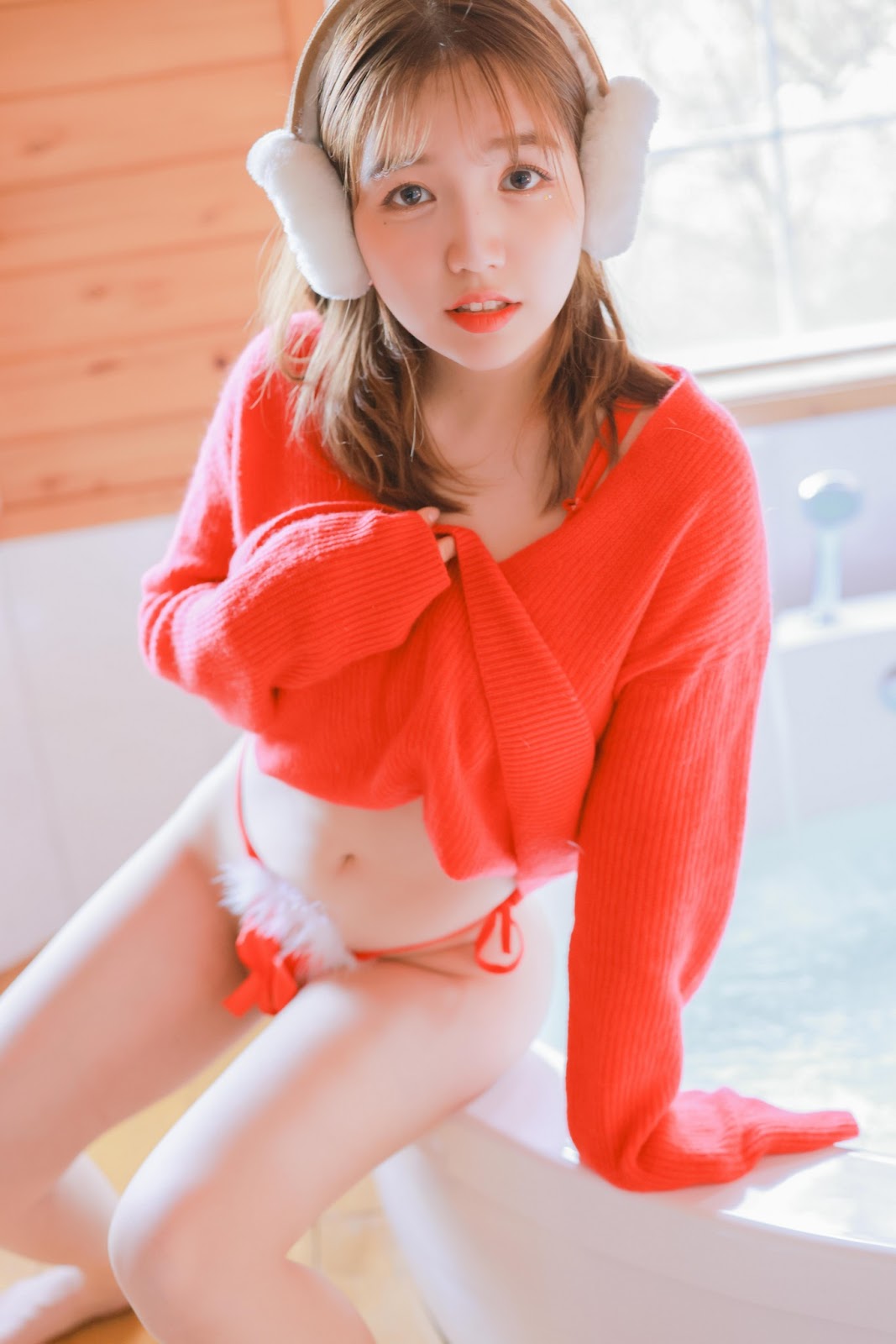 [SWEETBOX] YOONVELY – SWTB Vol.26 – Santa Girl - P50