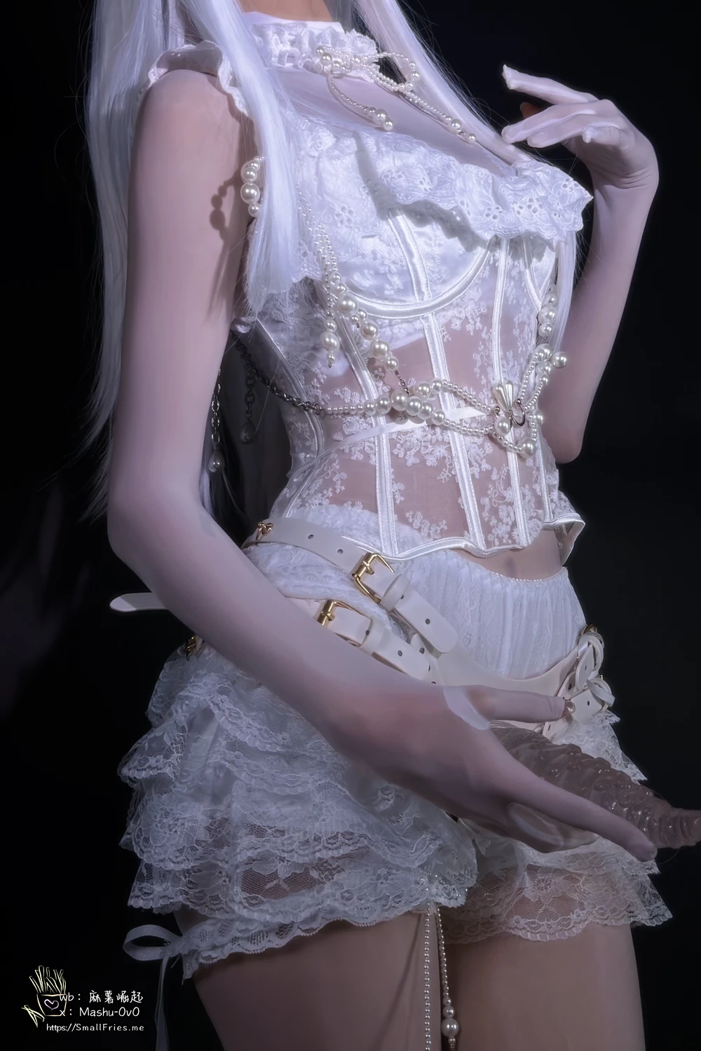 Cosplay 麻薯好吃 – 圣洁的僭越 - P31
