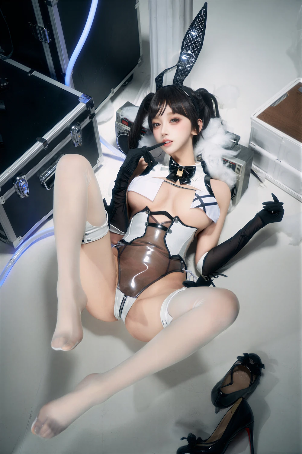 Cosplay 过期米线线喵 – Nikke胜利女神 贝伊闪耀兔女郎 - P50