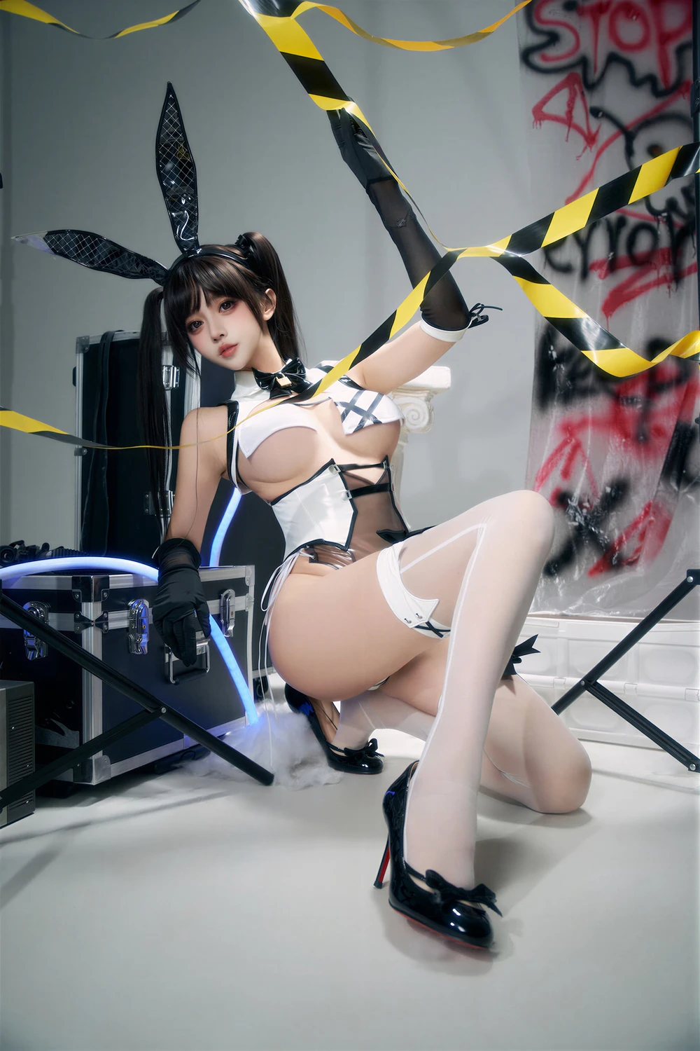 Cosplay 过期米线线喵 – Nikke胜利女神 贝伊闪耀兔女郎 - P61