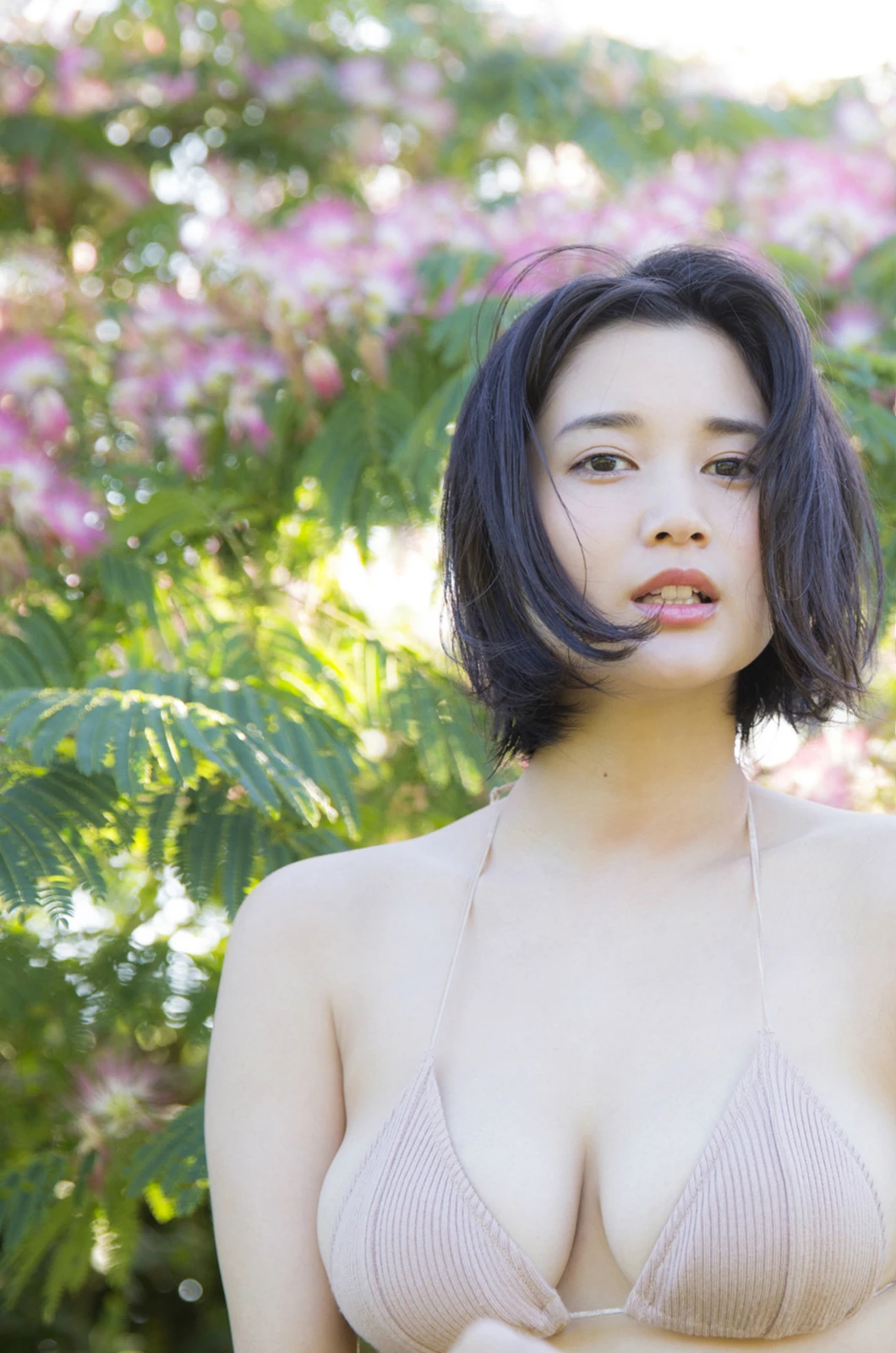 Arisa Deguchi 出口亜梨沙 – FRIDAYデジタル写真集 「あふれる生バスト」 - P23