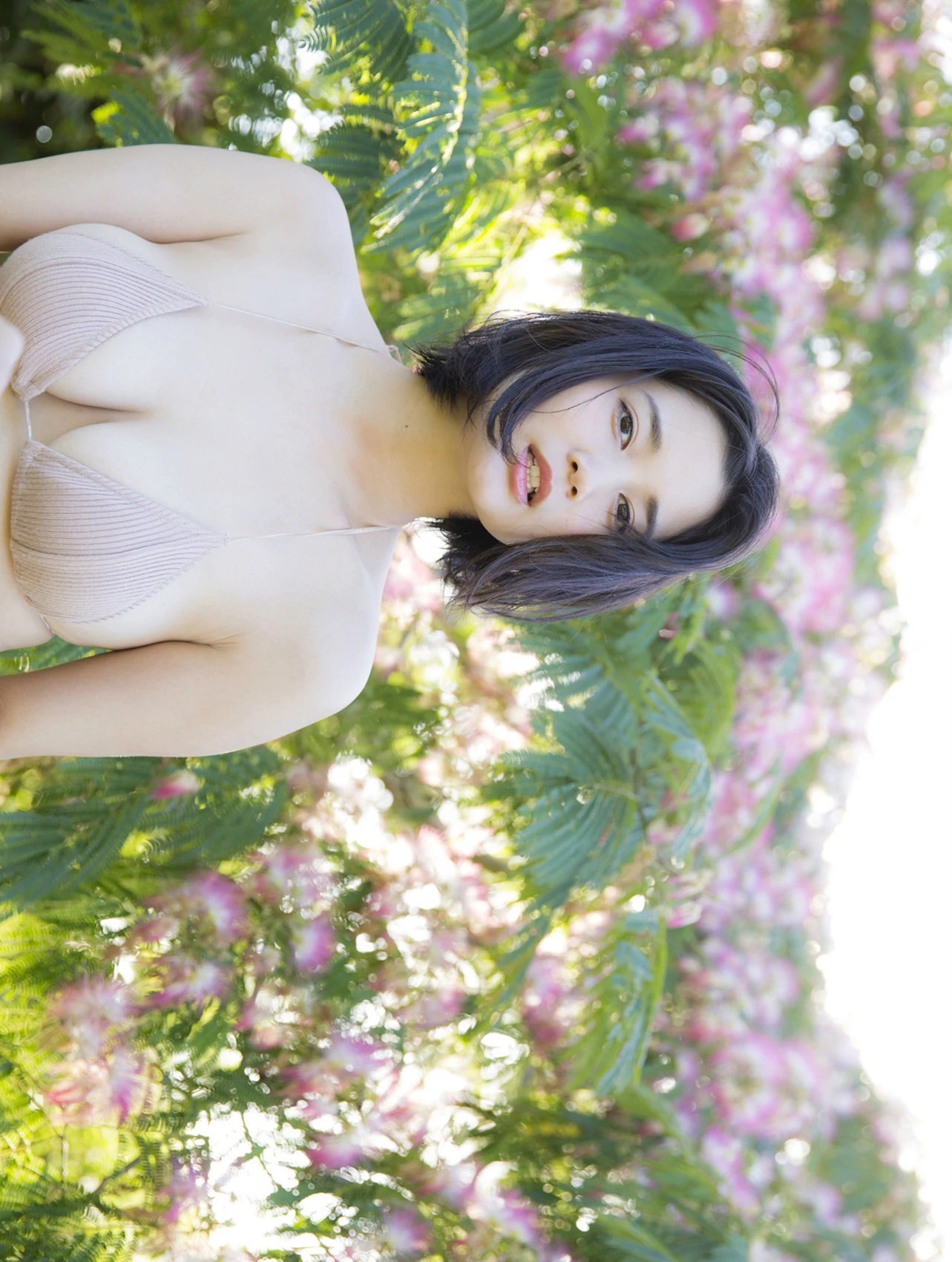 Arisa Deguchi 出口亜梨沙 – FRIDAYデジタル写真集 「あふれる生バスト」 - P25