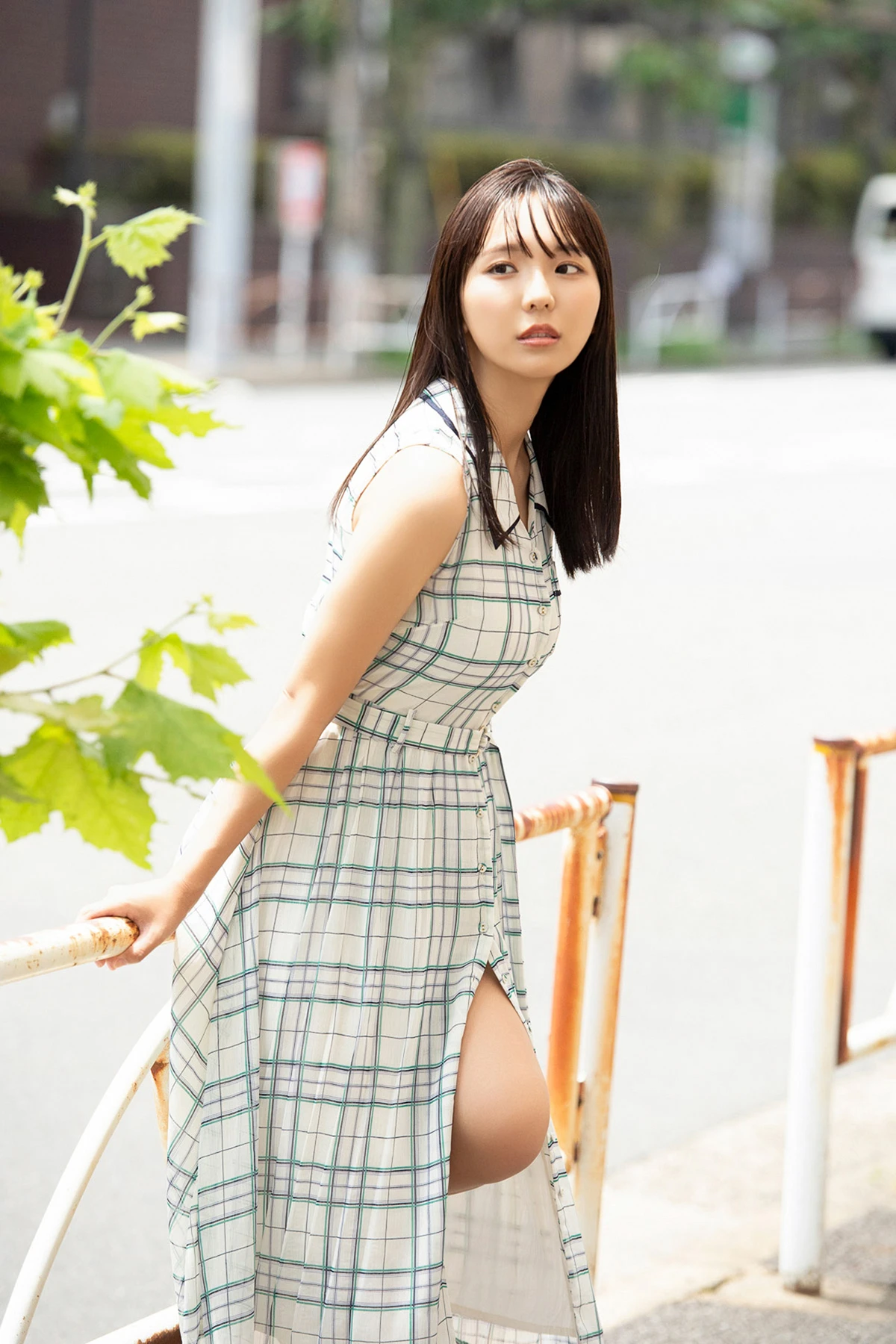 Ruka Inaba 莉々はるか – FLASHデジタル写真集 「再会は二人の秘密」 - P2