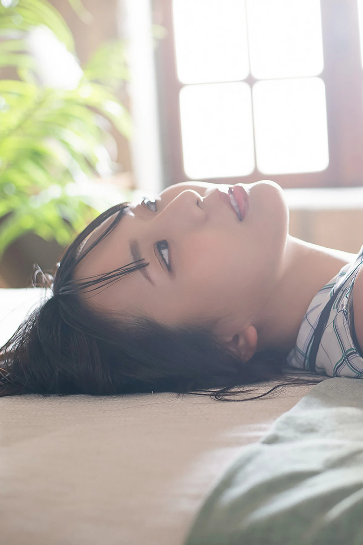 Ruka Inaba 莉々はるか – FLASHデジタル写真集 「再会は二人の秘密」 - P8