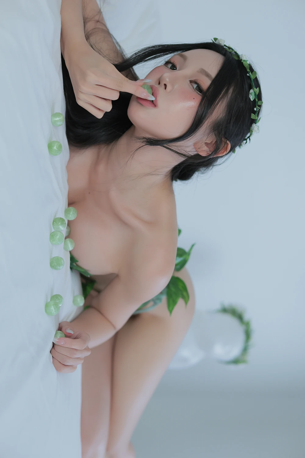 Dongeuran 동그란 – PhotoBook 「Green」 Vol.02 - P10