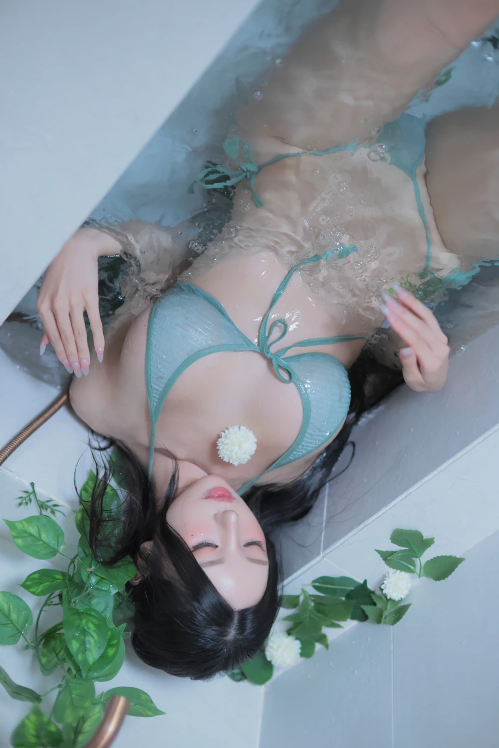 Dongeuran 동그란 – PhotoBook 「Green」 Vol.02 - P79