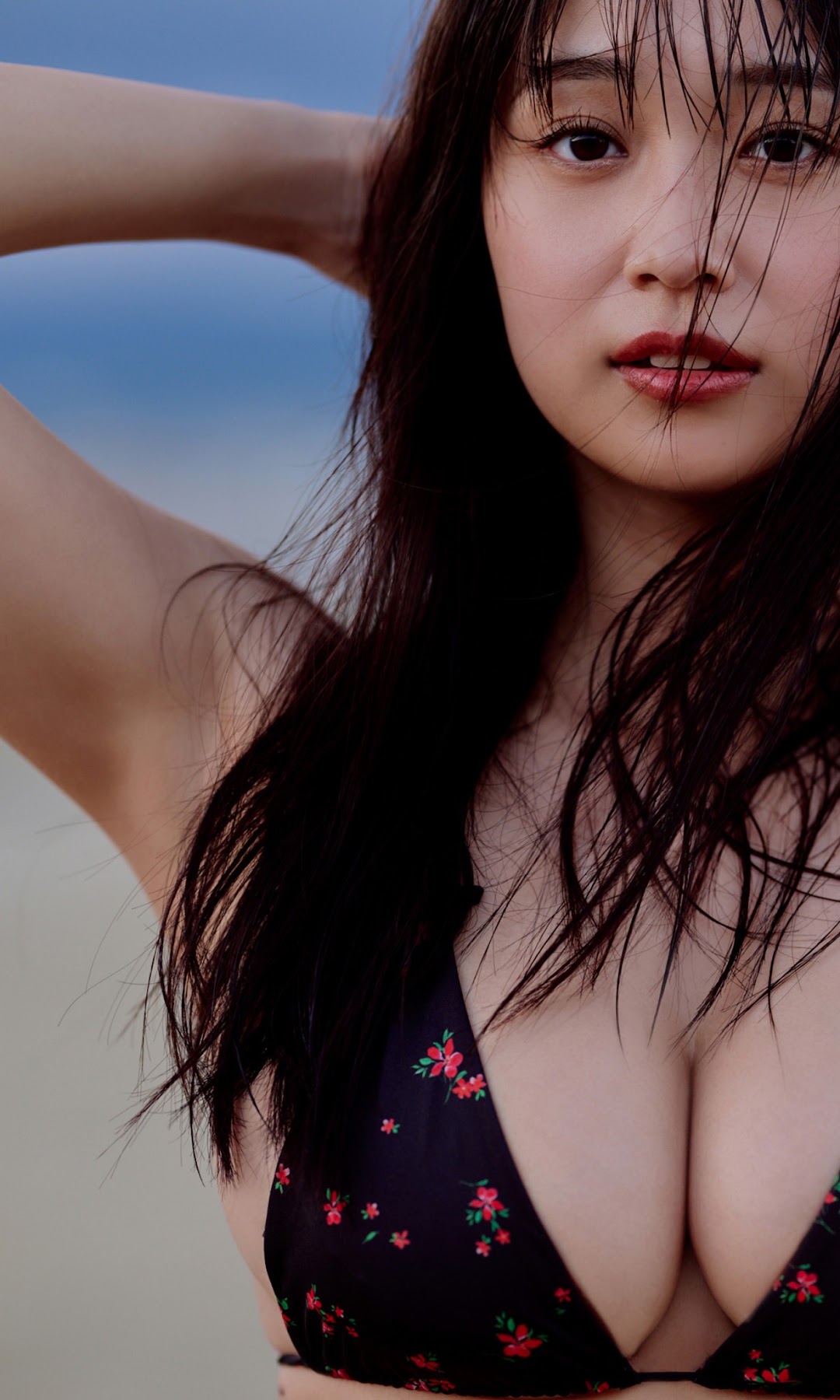 [JP] Aoi Mizobata (溝端葵) – 【大増量】 「100万ドルの笑顔の先に―」 (週プレ PHOTO BOOK) - P113