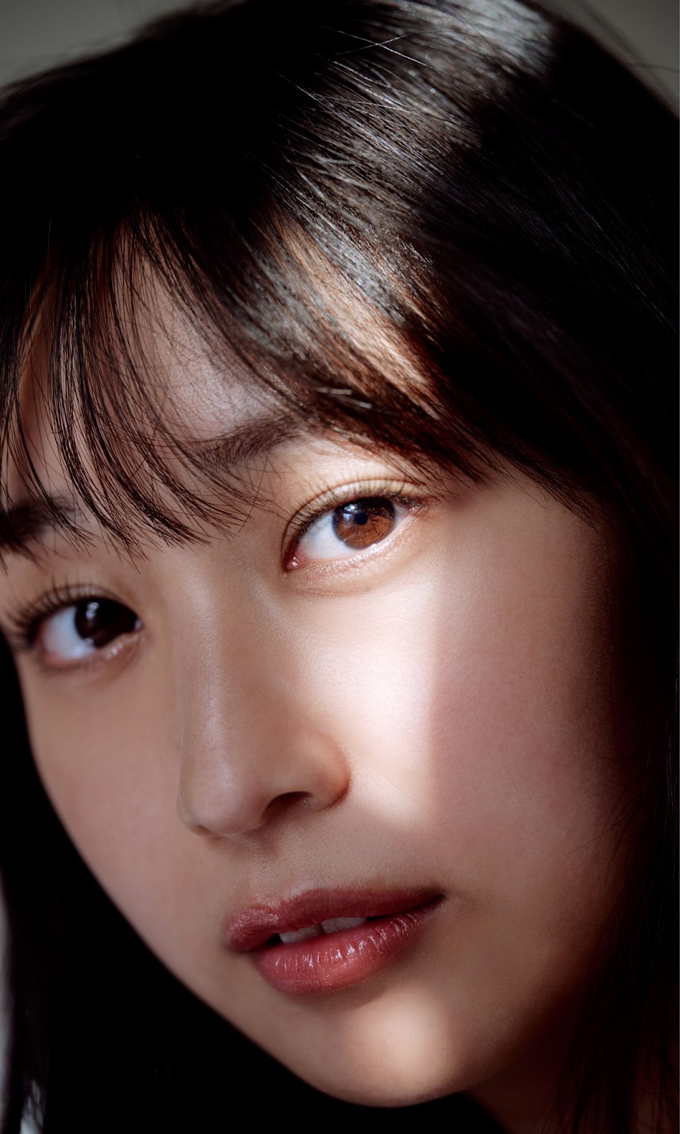 [JP] Aoi Mizobata (溝端葵) – 【大増量】 「100万ドルの笑顔の先に―」 (週プレ PHOTO BOOK) - P121