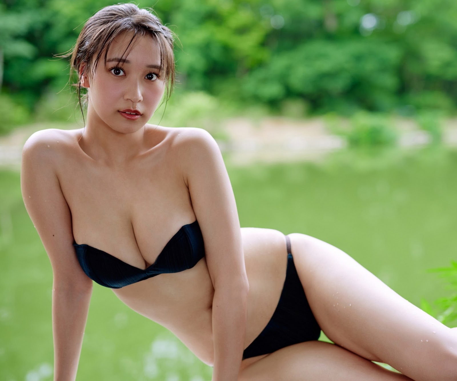 [JP] Aoi Mizobata (溝端葵) – 【大増量】 「100万ドルの笑顔の先に―」 (週プレ PHOTO BOOK) - P76