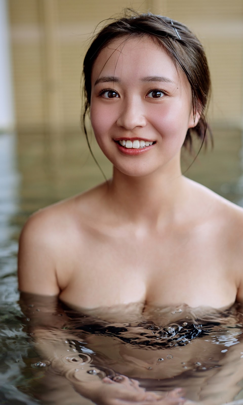 [JP] Aoi Mizobata (溝端葵) – 【大増量】 「100万ドルの笑顔の先に―」 (週プレ PHOTO BOOK) - P80