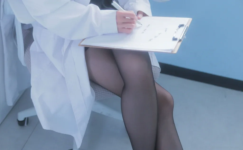 Yeha (예하): School Nurse (219 photos)