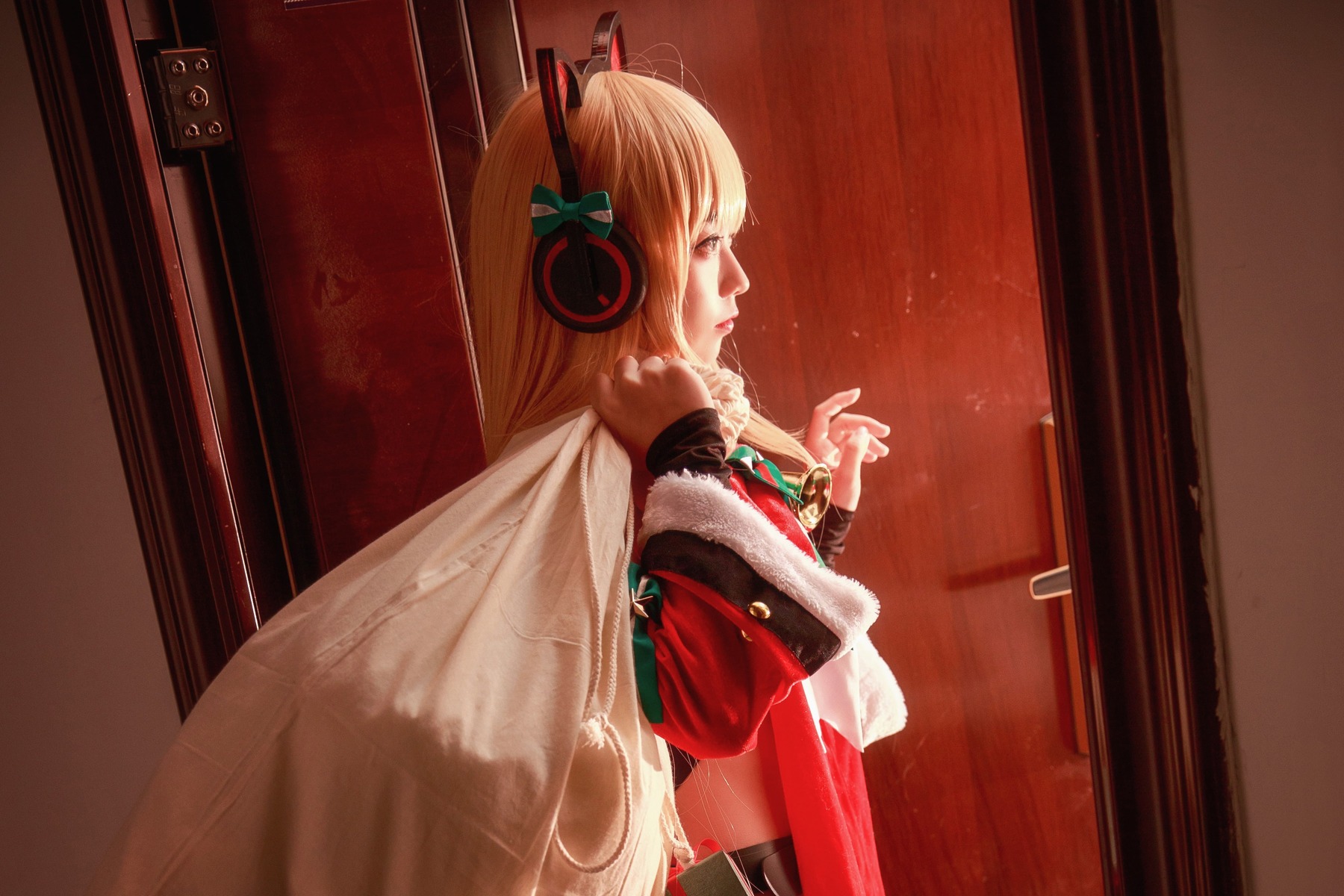 [G44不會受傷] TMP 红耳朵猫 – girls frontline