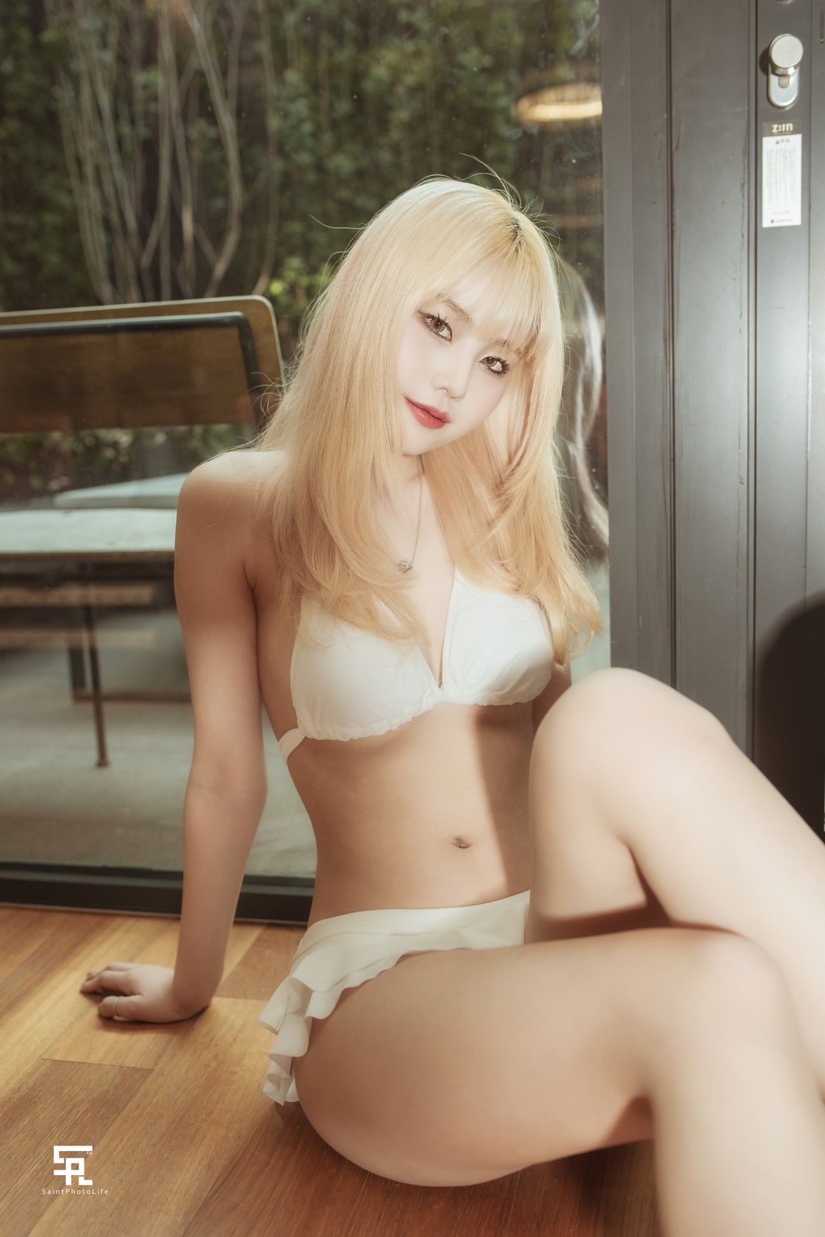 YUNA 윤아, [SAINT Photolife] Gold Set.01