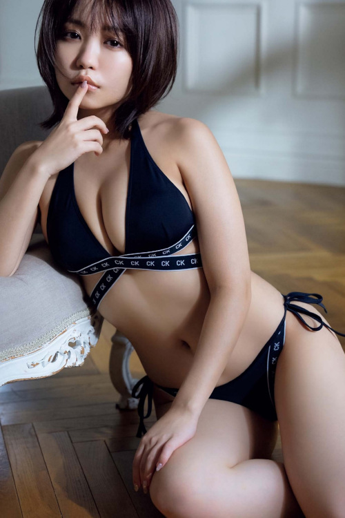Yuno Ohara 大原優乃, Big Comic Spirits 2022 No.50 (ビッグコミックスピリッツ 2022年50号)