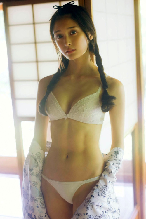 Rina Koyama 小山璃奈, 週プレ Photo Book 「紅い花」 Set.01