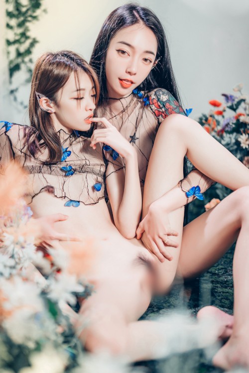 JVID精品 情色國王遊戲🔞比賽寫真情色大突破🔥 飄飄 辰辰 挑戰大家從沒有看過的她們 內容絕對厲害!!超誠意尺度滿滿的國王視角❤️讓兩位女神服侍 誰才是國王 Set.03